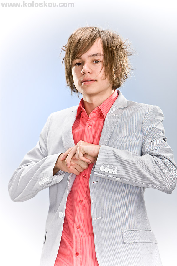 studio-portrait-white-background Studio portrait on white background