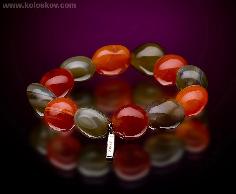 Gem bracelet photographer